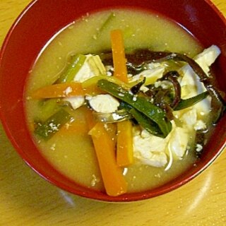 おかずにもなる、豆腐のピリ辛スープ